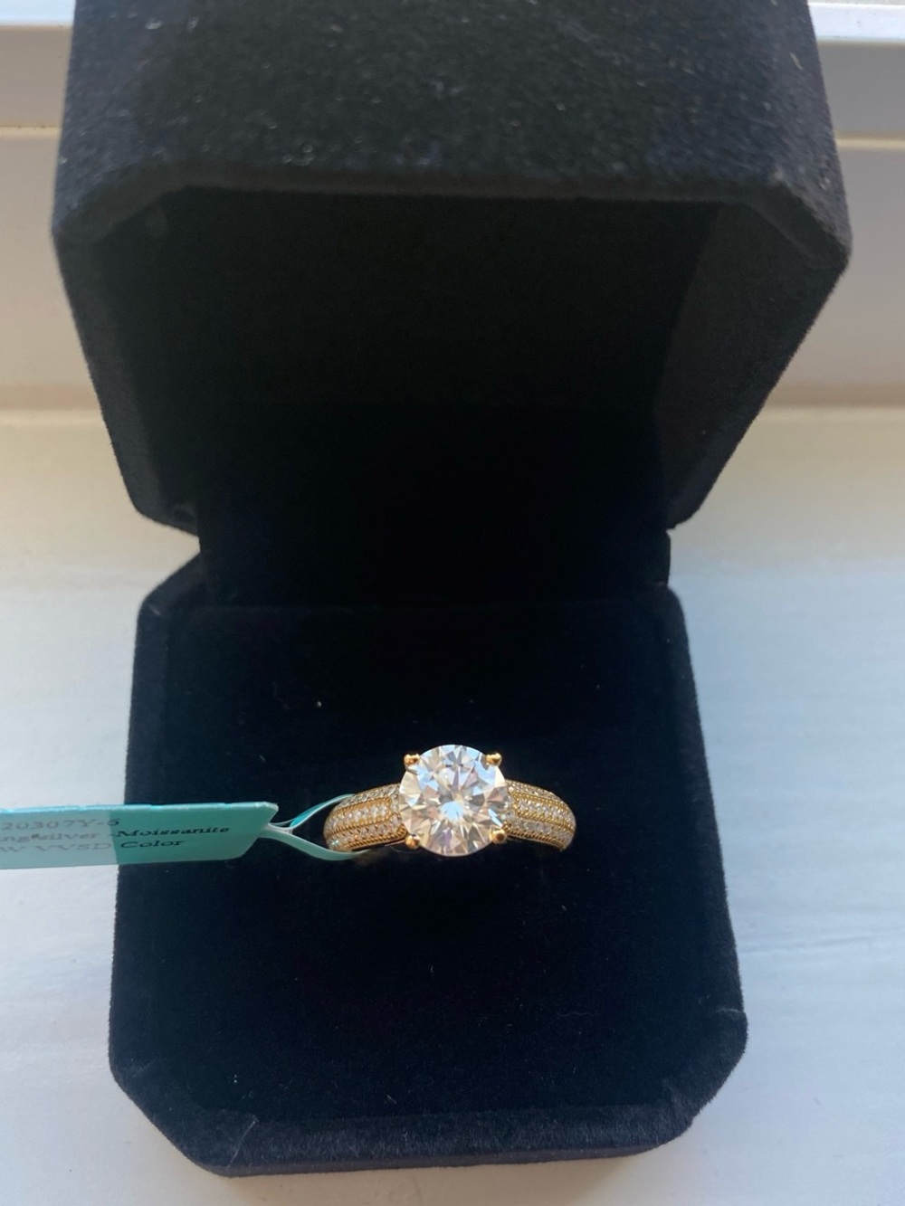 Round Cut Moissanite Ring Size 6
